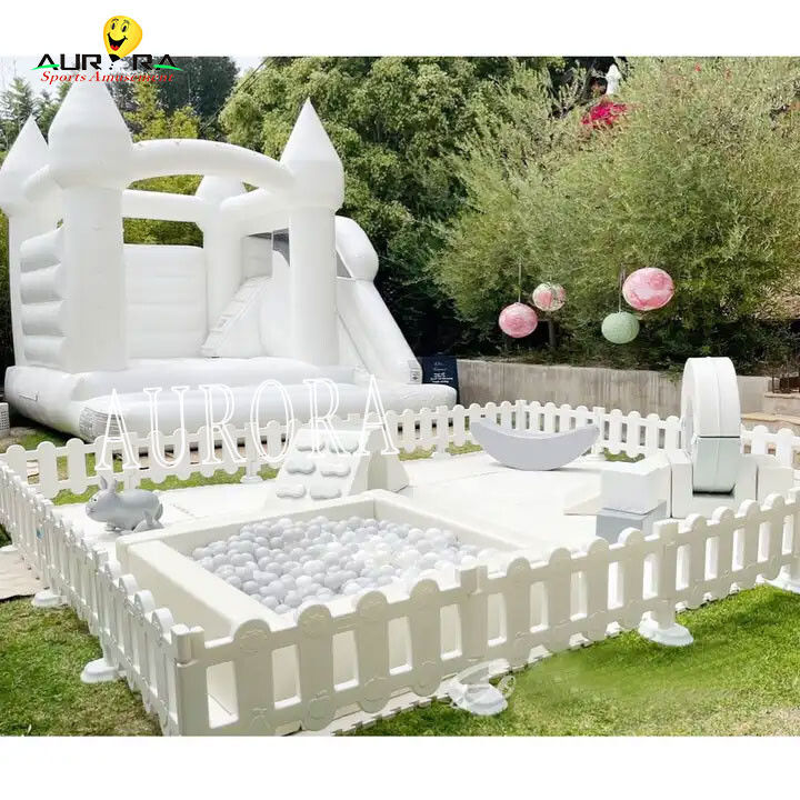 Équipement de jeu gonflable en intérieur Fête de balle blanche Pit pour enfants