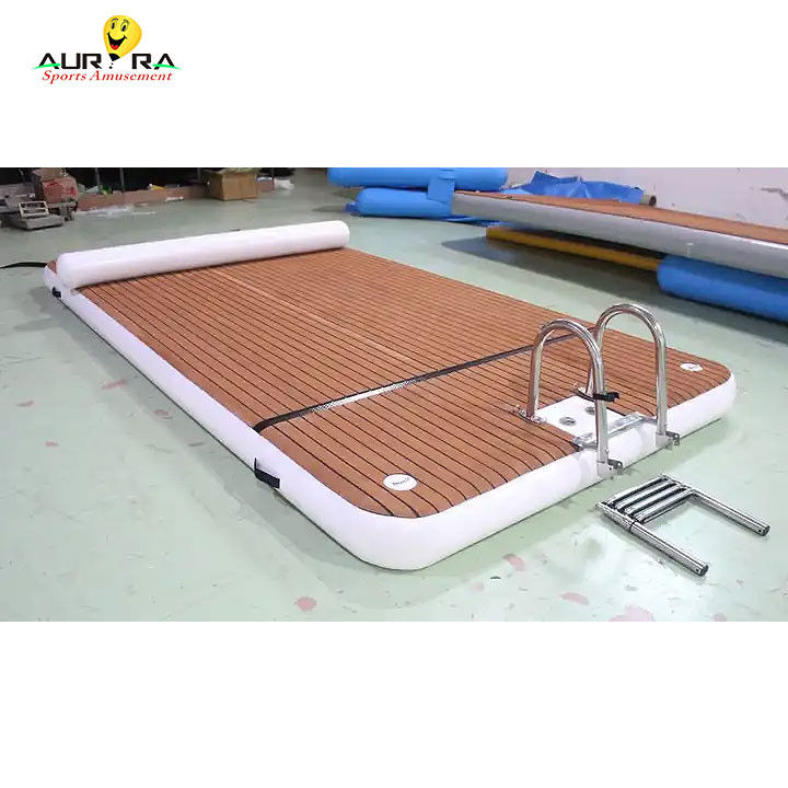 OEM Plateforme de natation flottante gonflable avec échelle à couture en PVC en teck