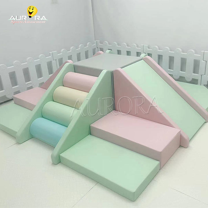 Equipement de jeu doux personnalisé coloré pour enfants à l' intérieur