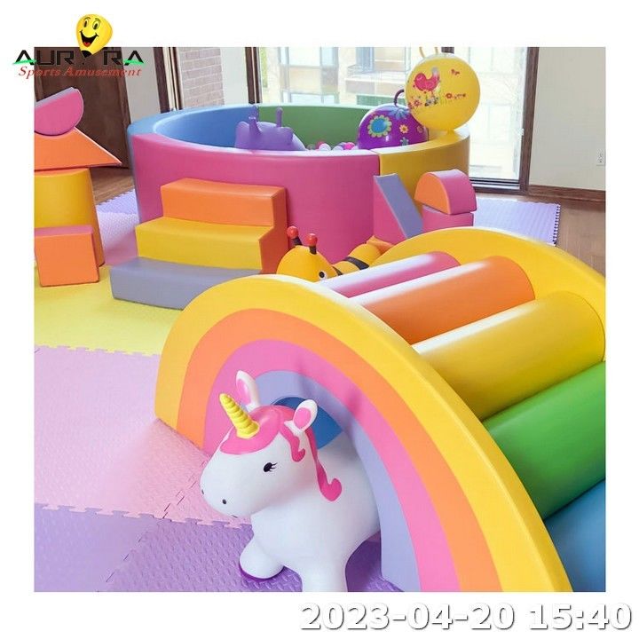 PU en cuir pour enfants équipement de jeu doux Bloc de mousse Terrain de jeux en intérieur Ballon piscine bleu