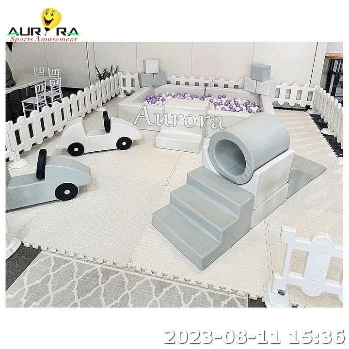 Porte de jeux douce salle de jeux extérieure terrain de jeux pour enfants neutre en intérieur Jeux doux pour enfants