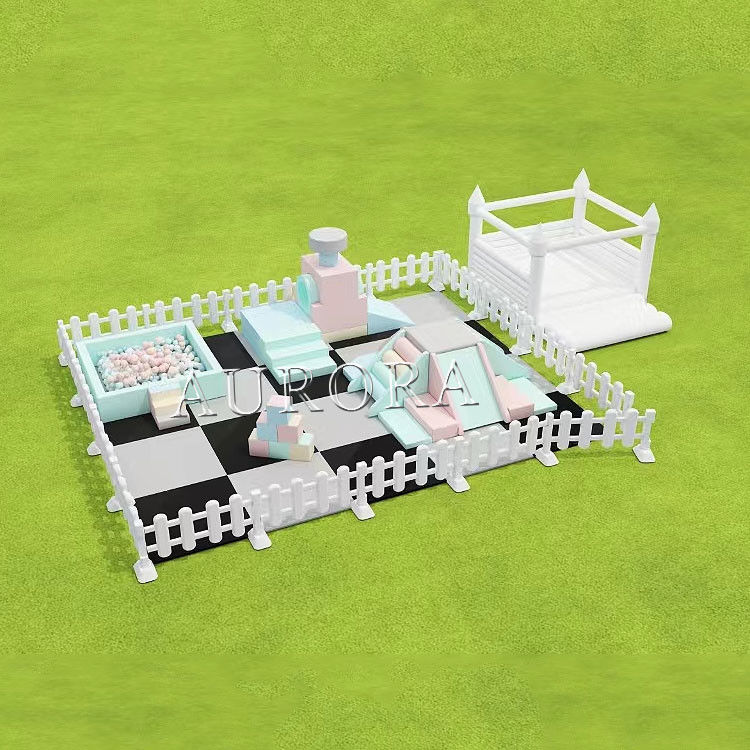 Maison de jeux douce Équipement de jeux doux Blocs de terrain de jeux intérieurs Les enfants jouent à l'extérieur