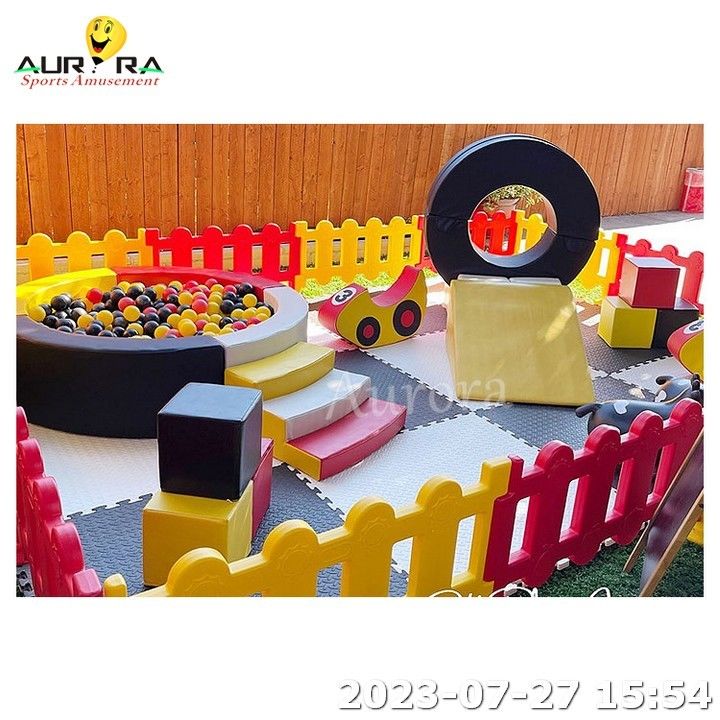 Merry Go Round Jeu doux Location d' équipement Mousse Jeu doux Terrain pour enfants