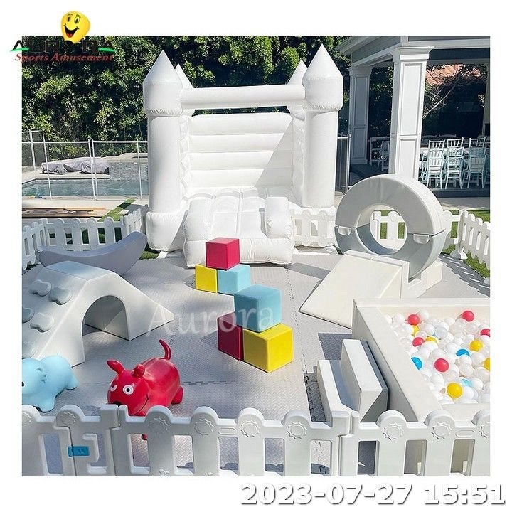 Équipement de terrain de jeux pour les enfants, pour les fêtes, location de jeux blancs