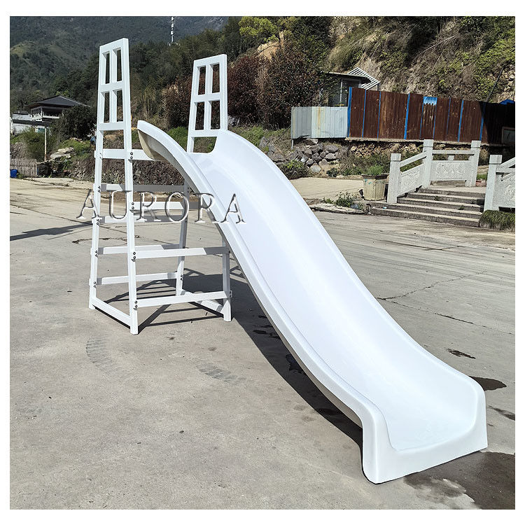 Glissière ondulée personnalisée extérieure pour enfants Glissière de sécurité en plastique populaire Glissière de jeu douce