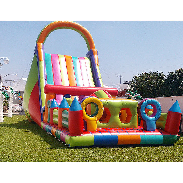 Glissière gonflable pour adultes Glissière commerciale verte avec piscine pour enfants